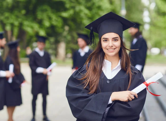 SUBE: el programa que te permite culminar tu carrera en la mitad del tiempo Estudiante y profesores del programa SUBE